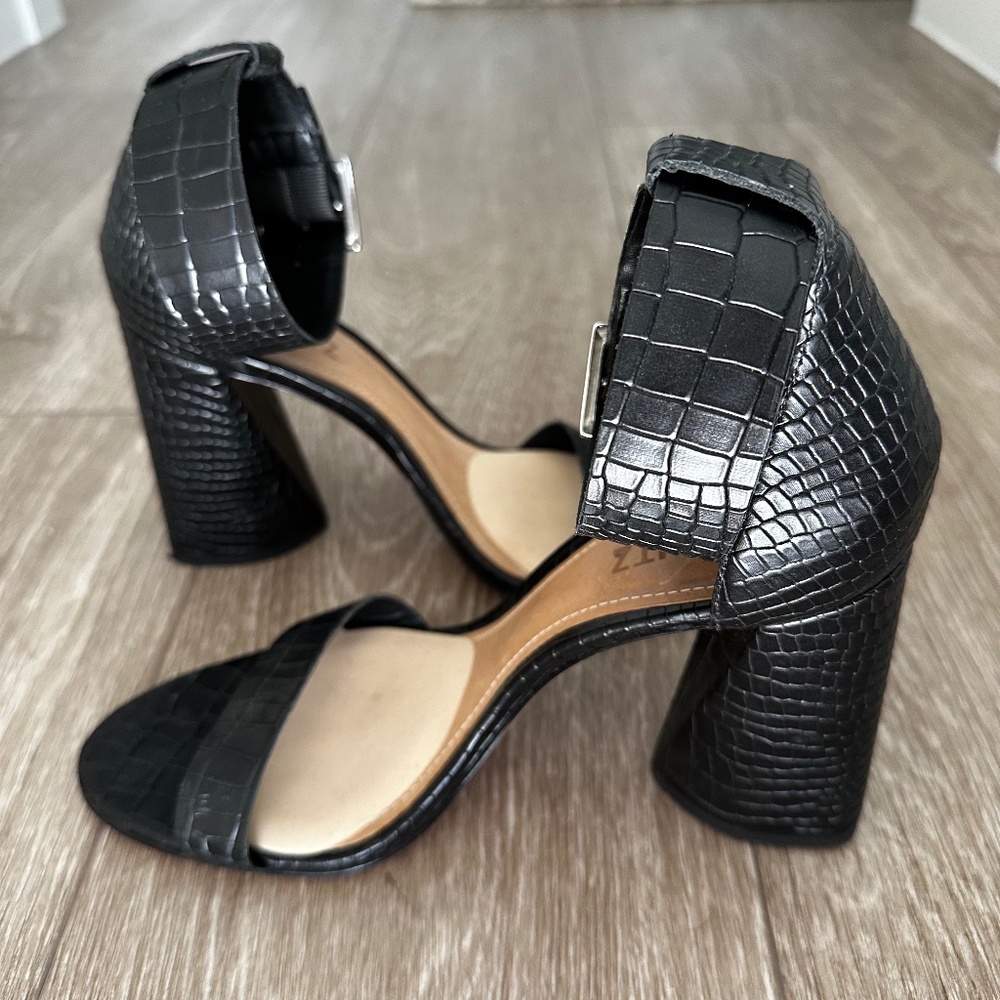 schutz  faux snake skin upper leather heels women 7.5 made in Brazil